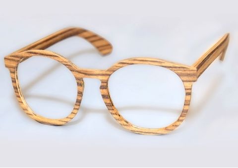 Holzbrille